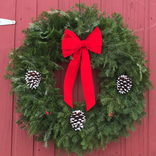Traditional Wreath - 36 inch (Includes Oversized Fee)